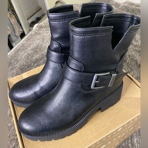 New Zodiac Women's Leather Boots, Style, US Size 6